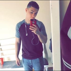 Meet your Posher, Derek